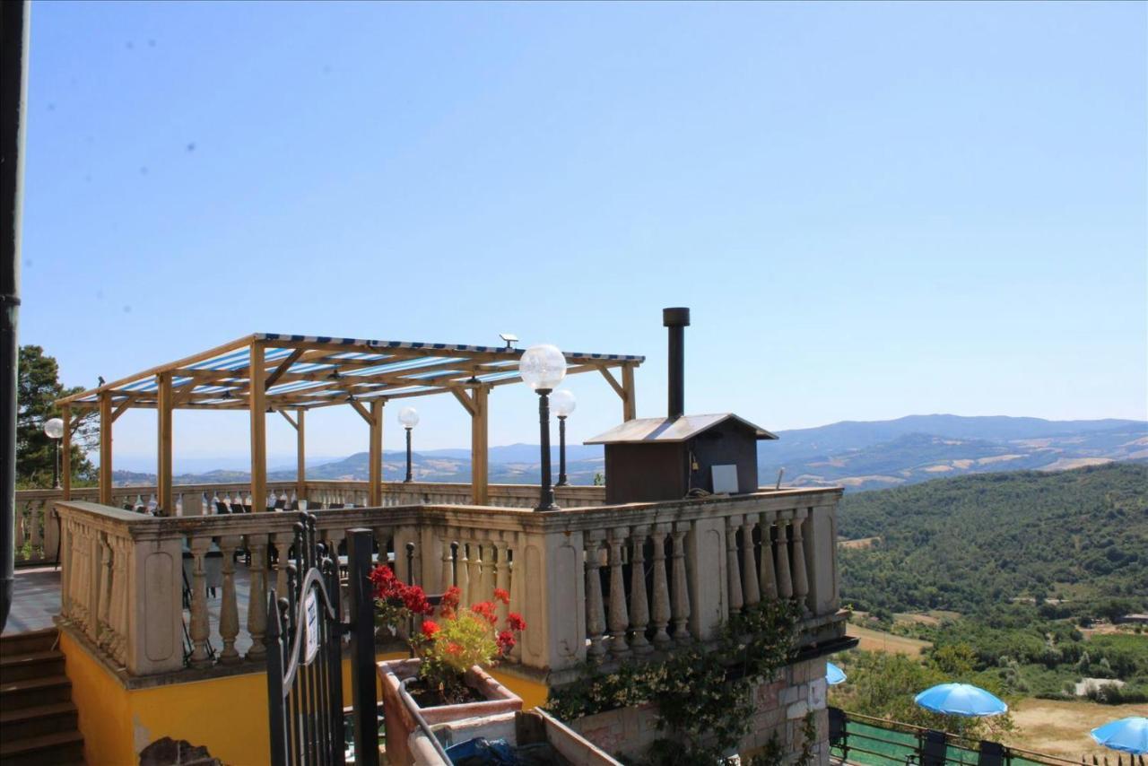 Lo Scricciolo Apartment Montecastelli Pisano ภายนอก รูปภาพ